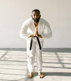 karate man bowing - show respect