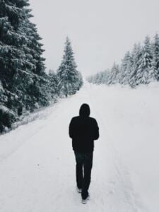 Man walking in the snow - The Fastest Way to Lose 10 Pounds in a Month