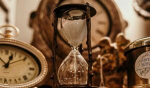 Hour glass and clock
